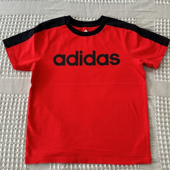 Bundle of two Adidas T-shirt and pants t-shirt size S8 and pants size M10-12 - Picture 6 of 9